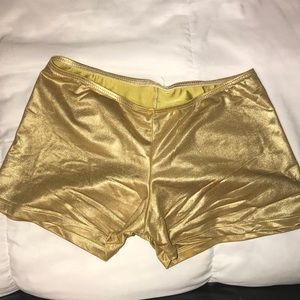 Good dancewear shorts!